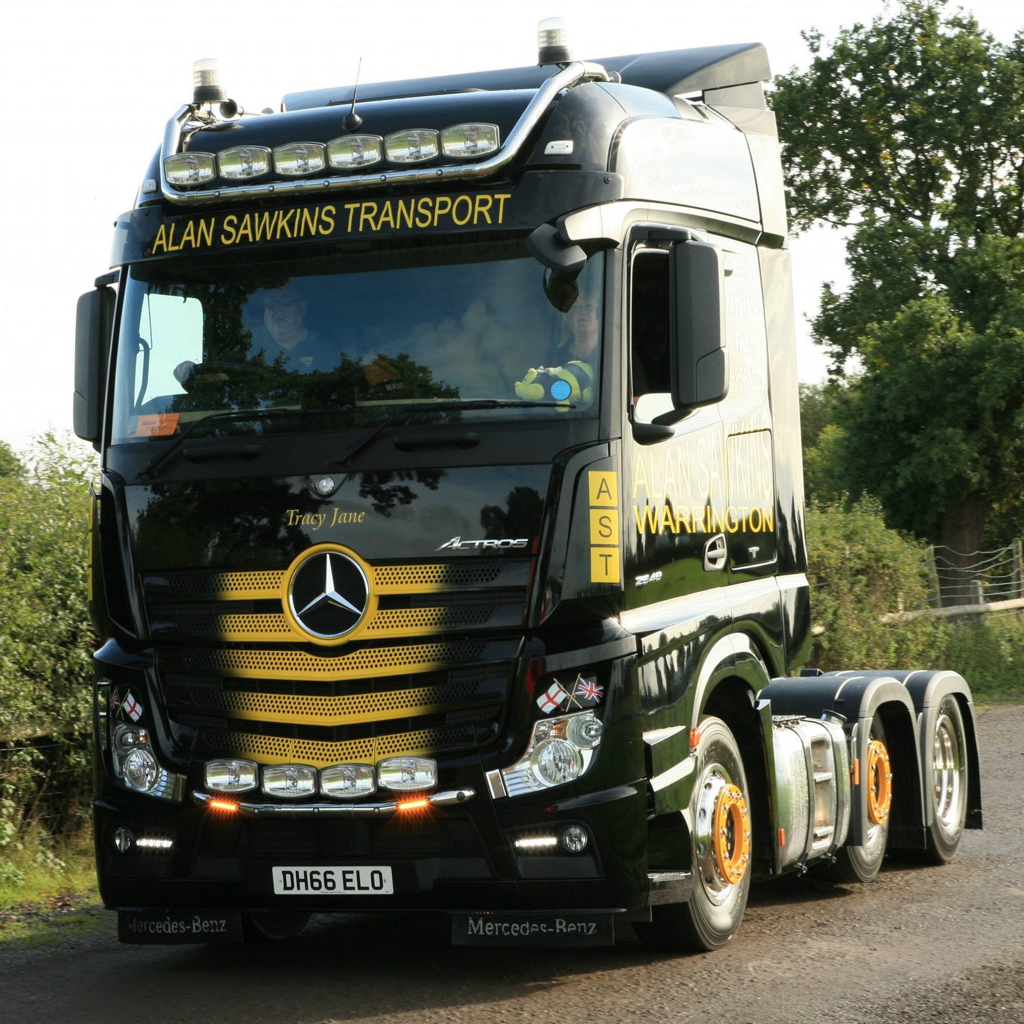 Lorry Transport Services in Warrington